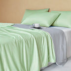 Weich 100% Nylon Fabric | Filled With Whole Feather Silk Cotton | Green